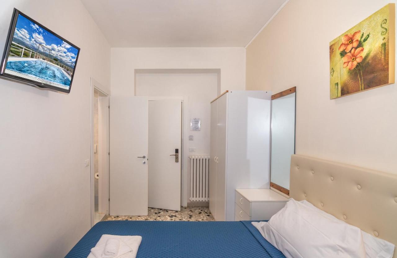 Hotel Caribe เวียเรจโจ ภายนอก รูปภาพ