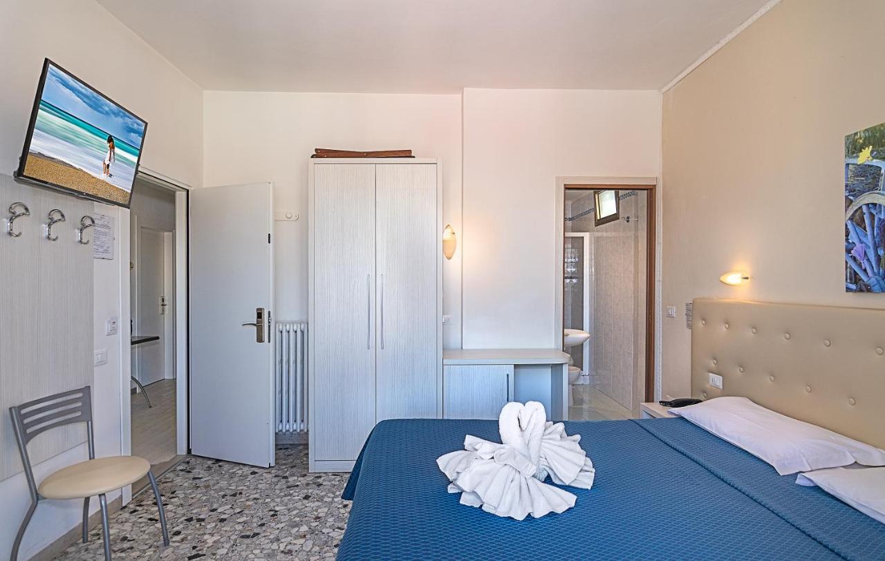 Hotel Caribe เวียเรจโจ ภายนอก รูปภาพ