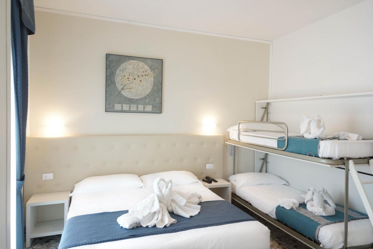 Hotel Caribe เวียเรจโจ ภายนอก รูปภาพ