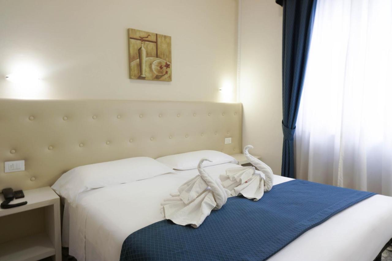 Hotel Caribe เวียเรจโจ ภายนอก รูปภาพ