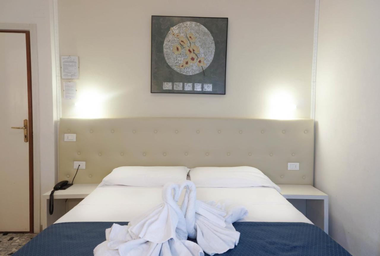 Hotel Caribe เวียเรจโจ ภายนอก รูปภาพ